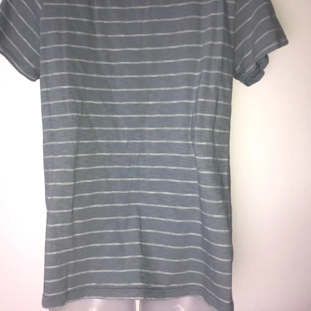 The North Face T-shirt Gray White Stripes Women's M/M‎ - Picture 6 of 14